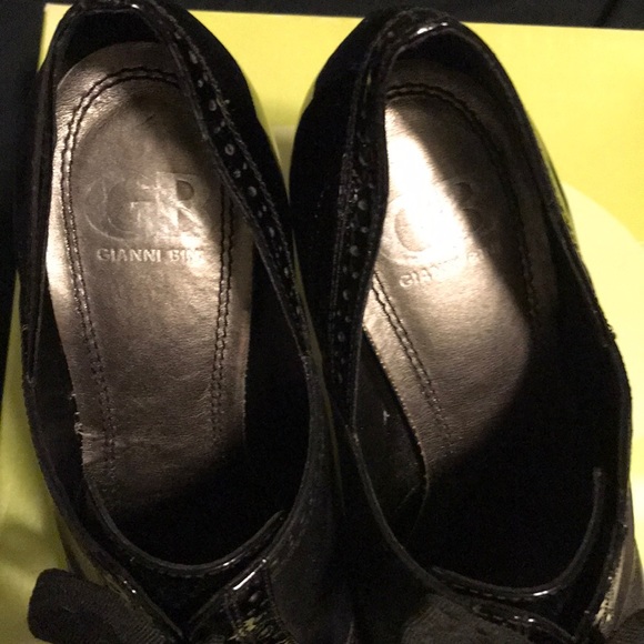 Sexy and versatile heels! - Picture 5 of 5